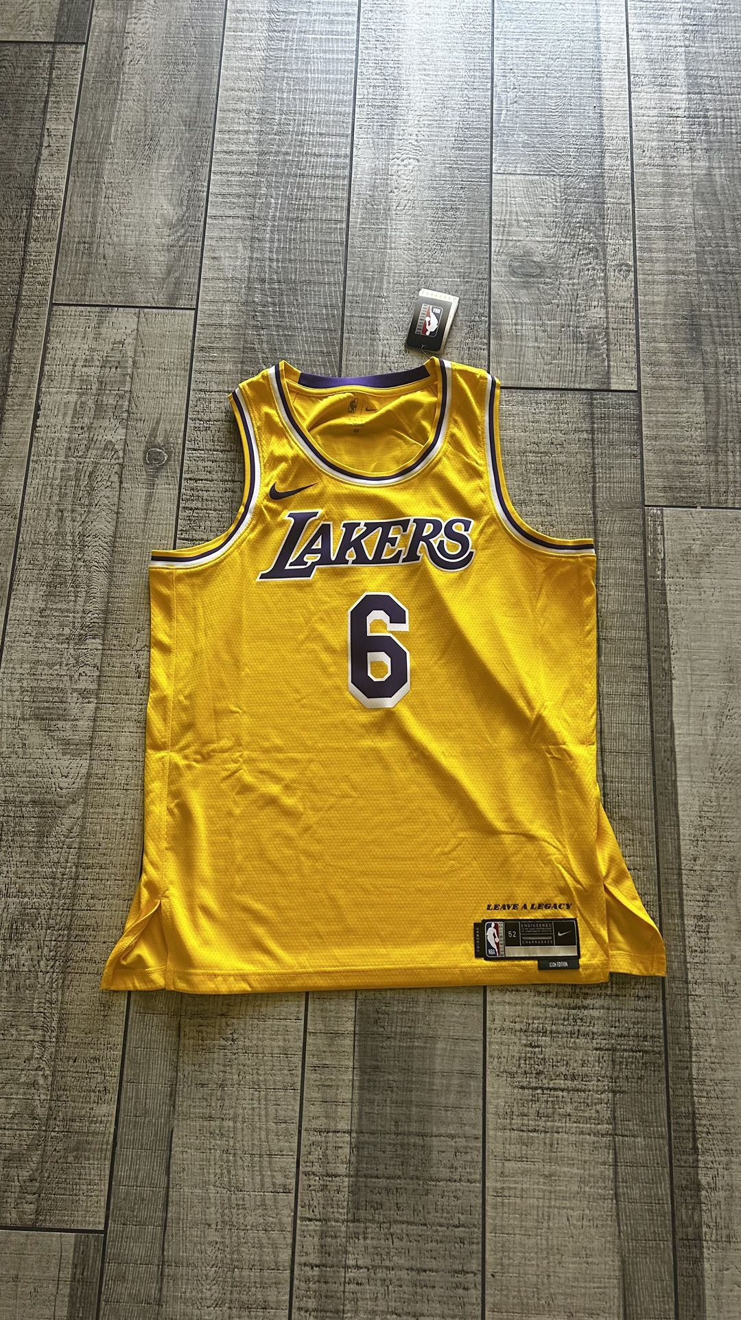 2020 2021 NBA Swingman Icon Edition Los Angeles Lakers Lebron - Main Image