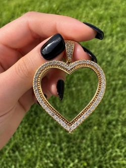 10k Yellow Gold Pendant