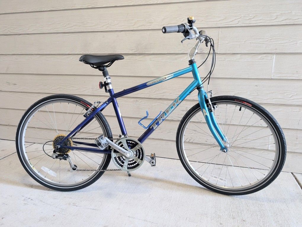 TREK 200 Navigator - 26" Chromoly frame Hybrid bike (Good Condition)