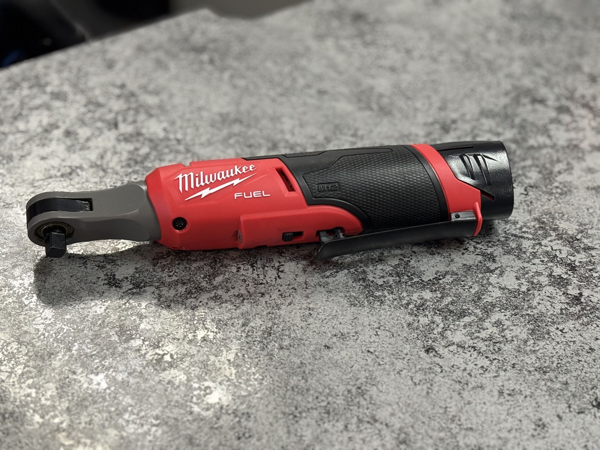 Milwaukee M12 Ratchet 