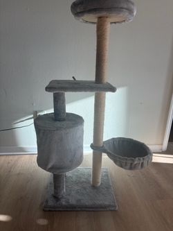 Multiple level cat tree