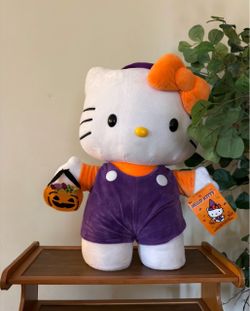 Hello Kitty Halloween Door Greeter with Tag