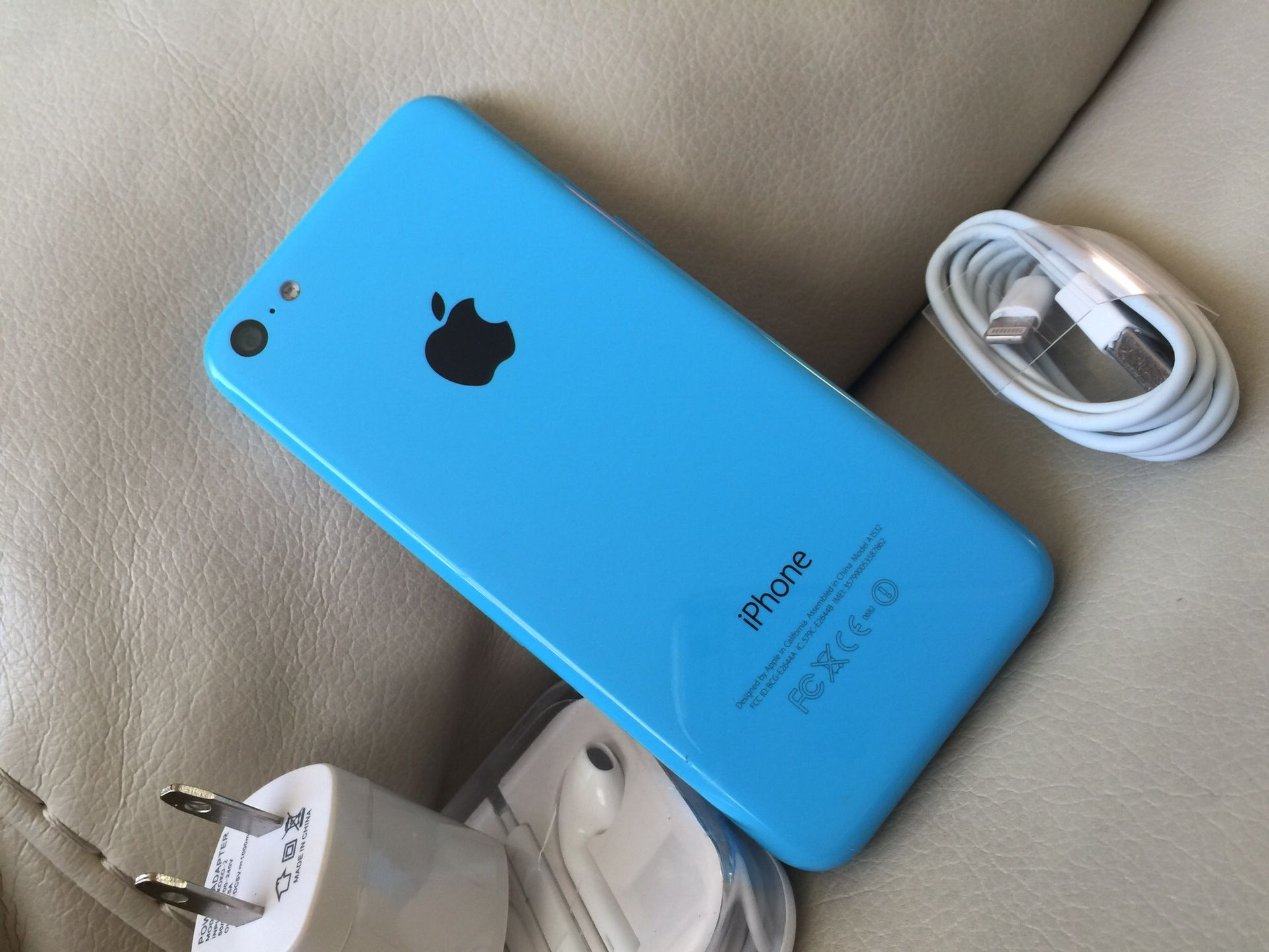 iPhone 5c excellent condition factory unlocked