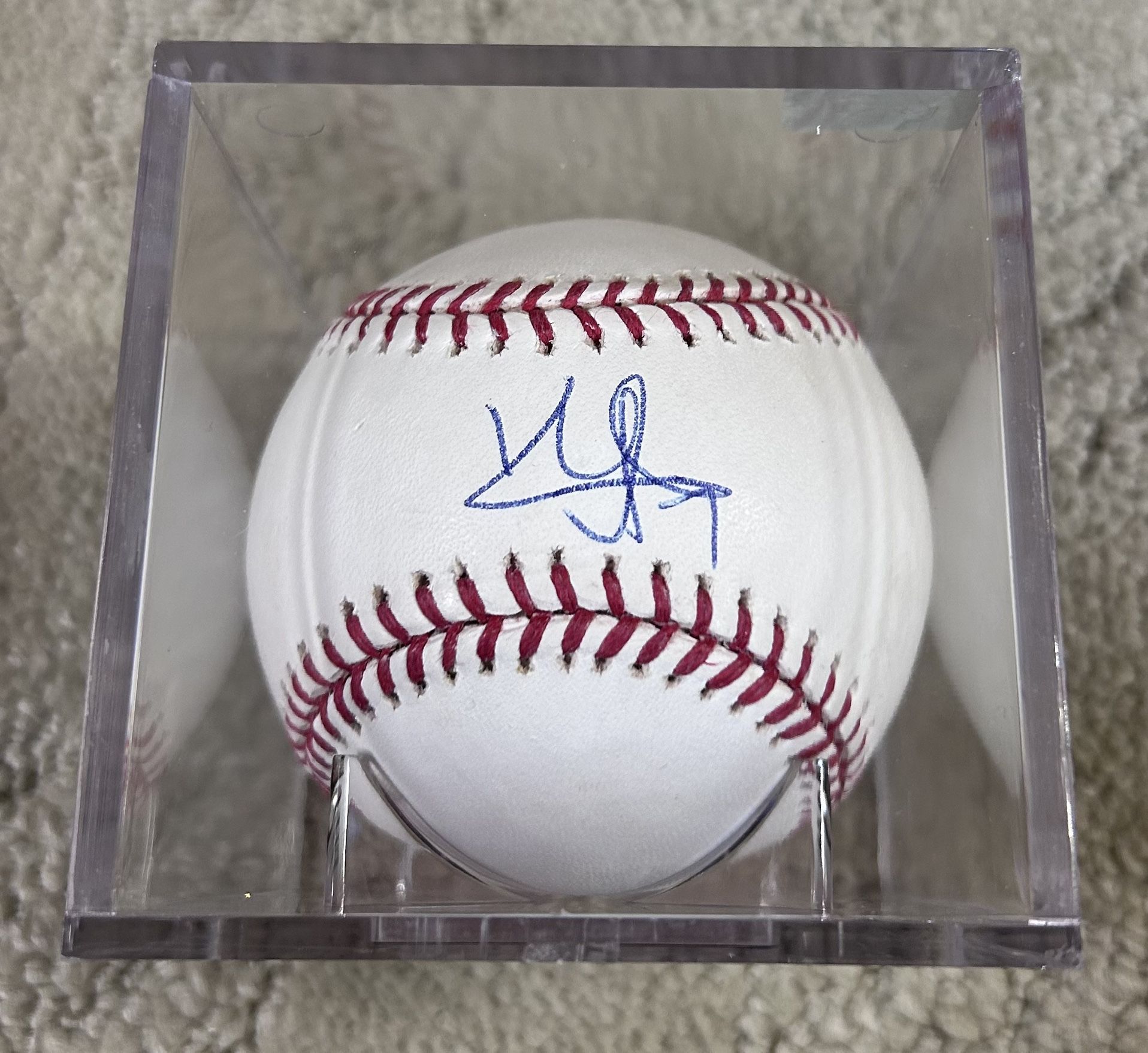 Kenny Lofton Autographed Baseball With COA