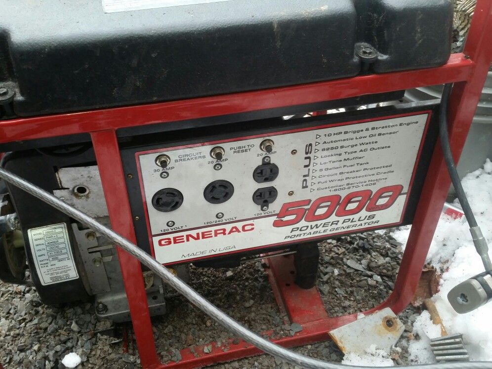 Generac 5000 Watt generator / 10 Hp Briggs & Stratton motor