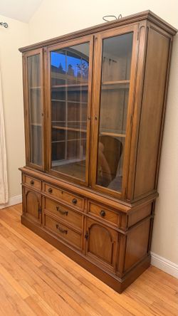 Large wooden Hutch