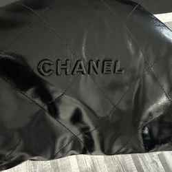 Chanel 22