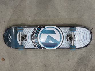 Near New Skateboard Kryptonics 