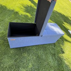 Folding storage ottoman