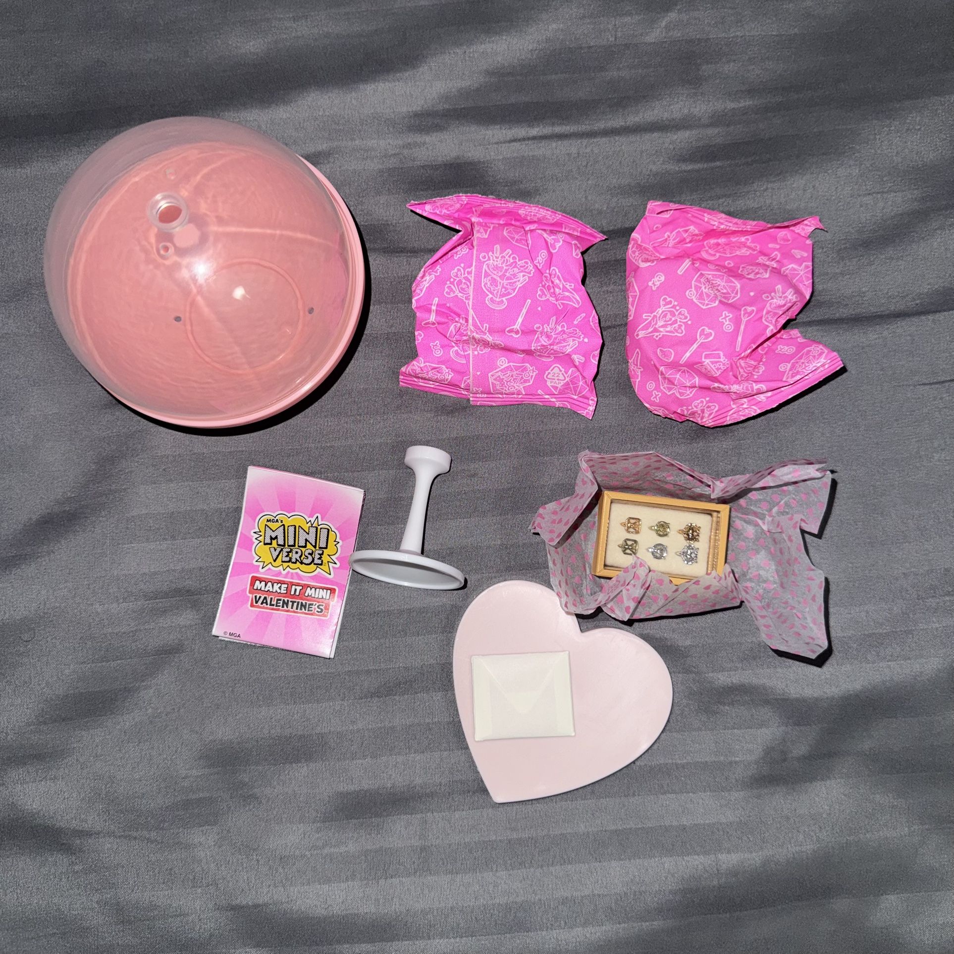 MGA Miniverse Make It Mini Valentines Series 3 Ultra RARE Engagement Ring