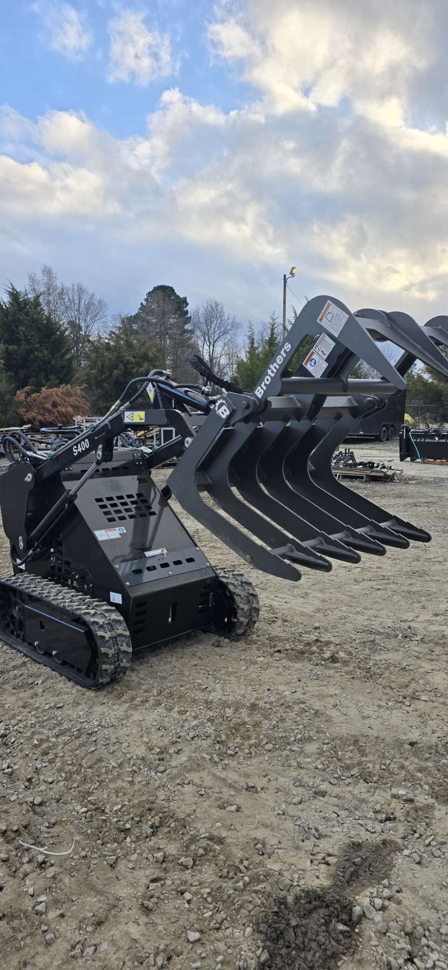 New Mini Skid Steer With Grapple And Bucket