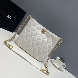 Chanel Hobo Trendy Bag
