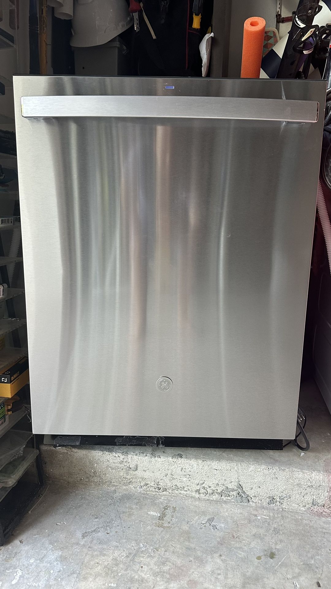 New Ge Dishwasher Never Used 