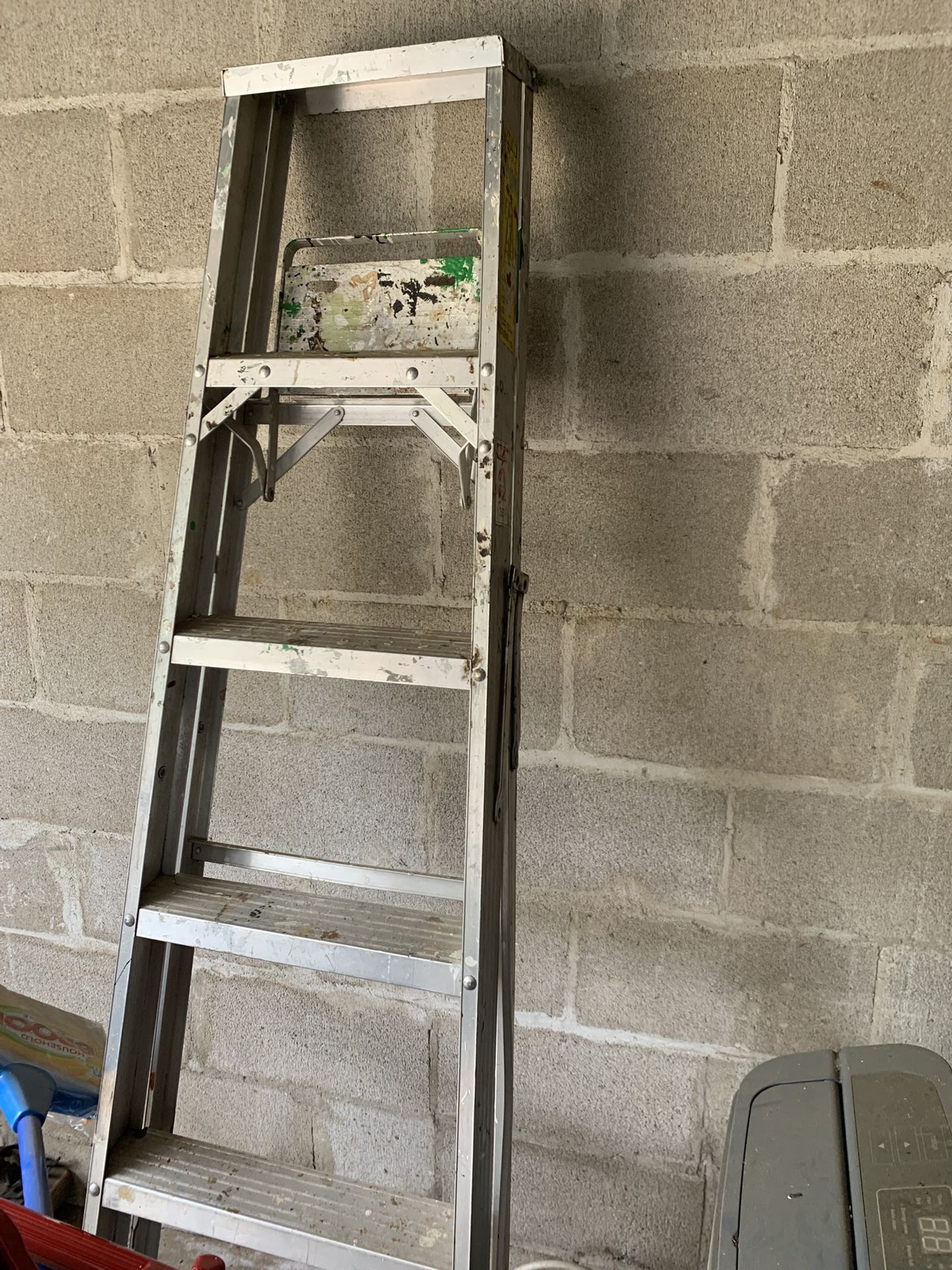 Aluminum Ladder