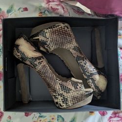 Assorted Shoes!! Get Them Before They're Gone!!