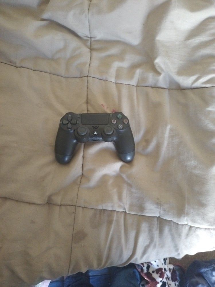 PS4 Controller 