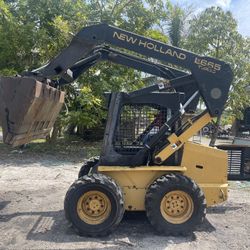 New Holland Skid Steer