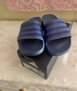 Adidas slides woman’s size 7