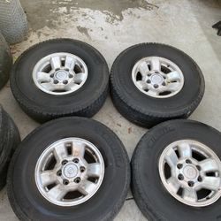 Toyota Tacoma wheels