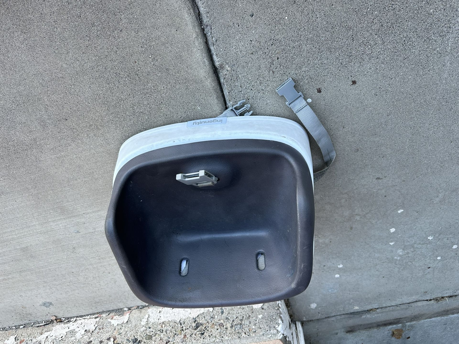 Plastic Booster Seat 