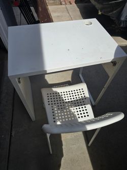 Free desk