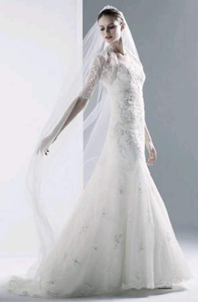 Oleg Cassini Wedding Gown Size 2