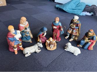 Grandeur Noel 1990s nativity set