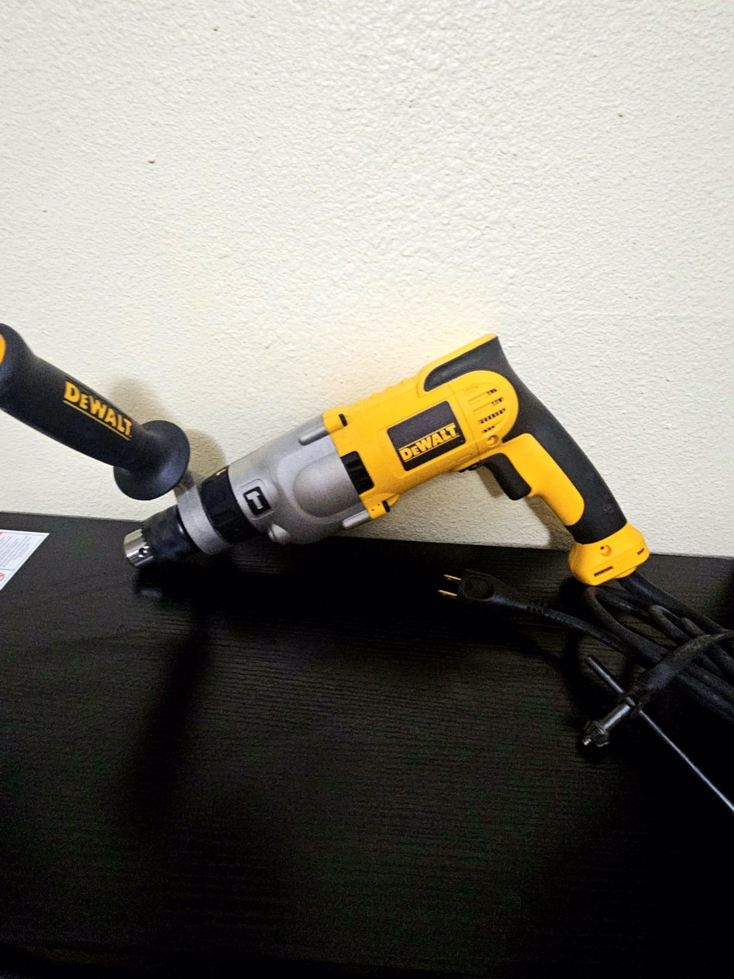 DEWALT CORDED ROTARY HAMMER SDS