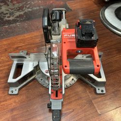 7 1/4 Duel Bevel brushless milwaukee miter saw