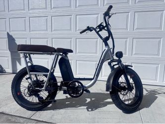 Rad Runner Plus with Battery & Storage box