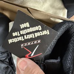 Man boots with metal infront