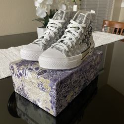 Dior Converse size 9.5 