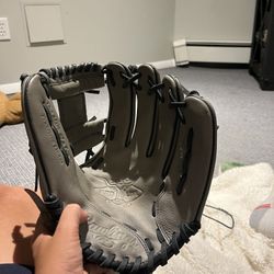 Boys Grey Baseball Glove