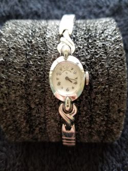 14karat whita gold filled Lady Elgin ladies watch