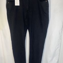 Measure and made Women’s Black Ankle Jeans. Size, 16.1