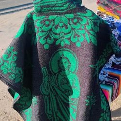 Gabanez Con Gorro / Ponchos W/ Hoodie