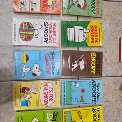 10 snoopy comic books