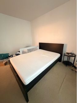 IKEA queen malm bed with mattress