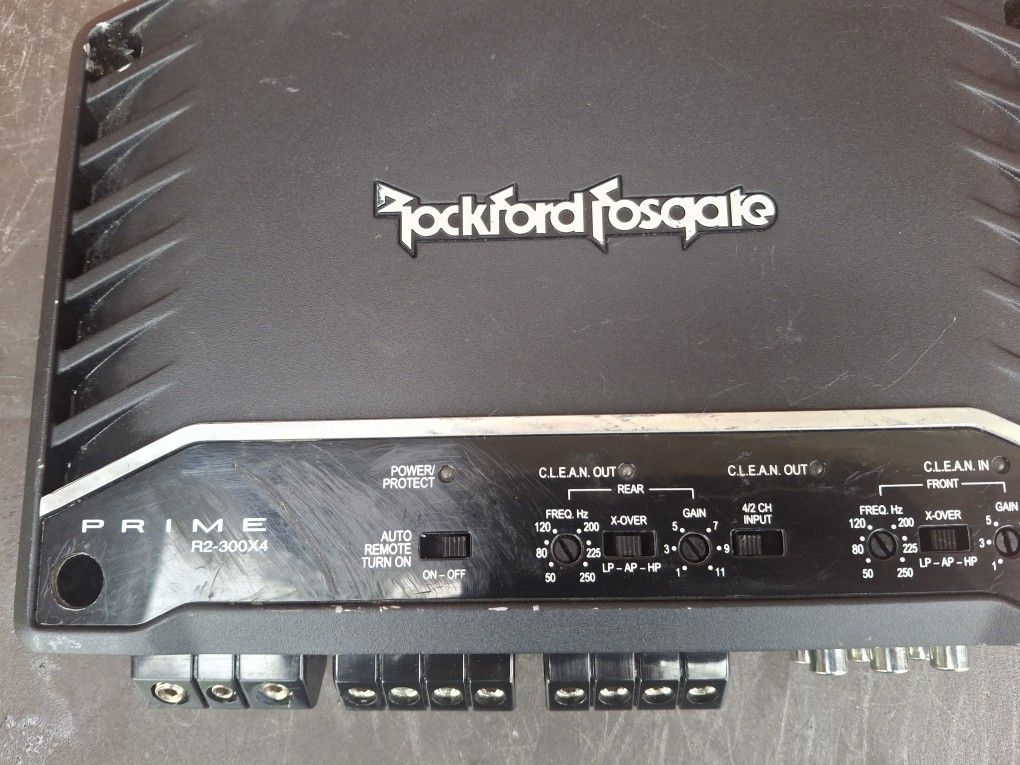 AMPLIFICADOR AMPLIFIER ROCKFORD FOSGATE 300X4 CHANELS GOOD CONDICIÓN ABLO ESPAÑOL