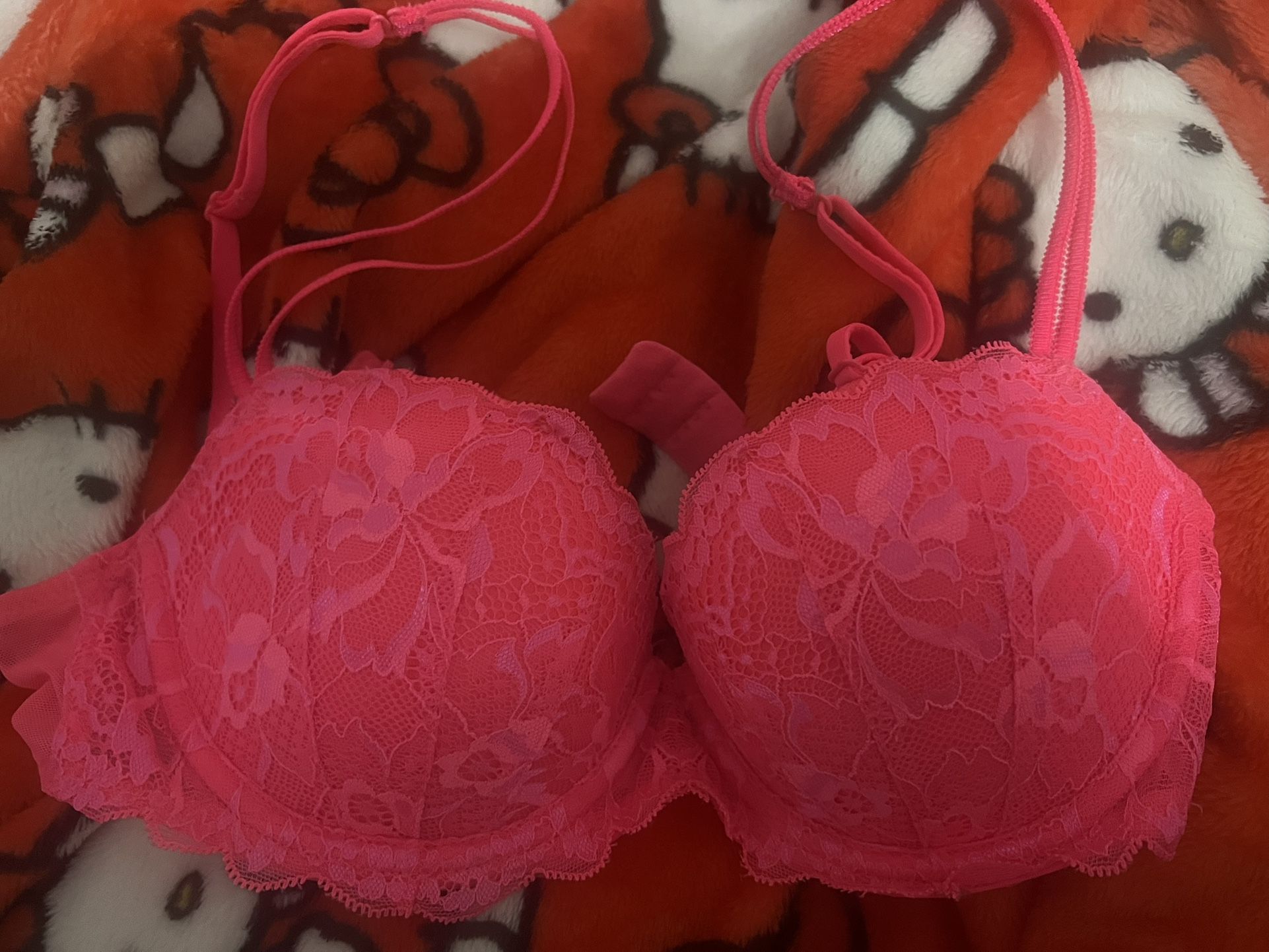 Victoria’s Secret  Lace  Push-up Bra Size 34B