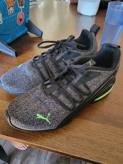 Pumas Size 10