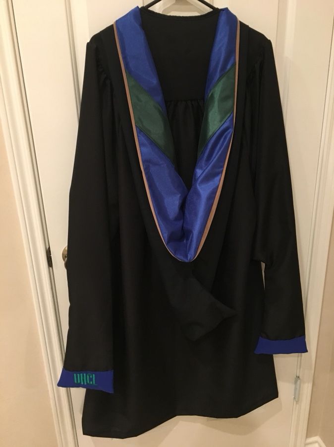UHCL Cap and Gown with Hood for Graduate Student