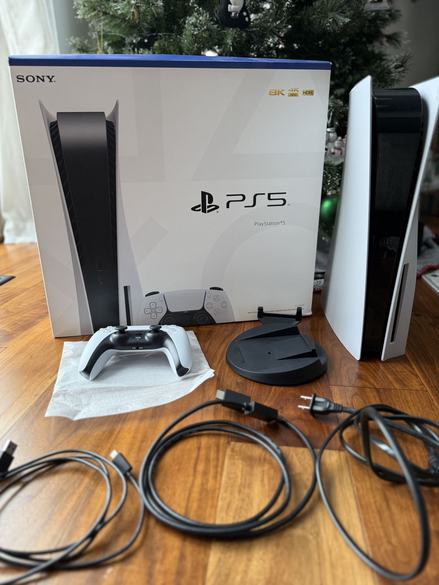 First edition PS5 with disk drive - brand new controller - complete in box