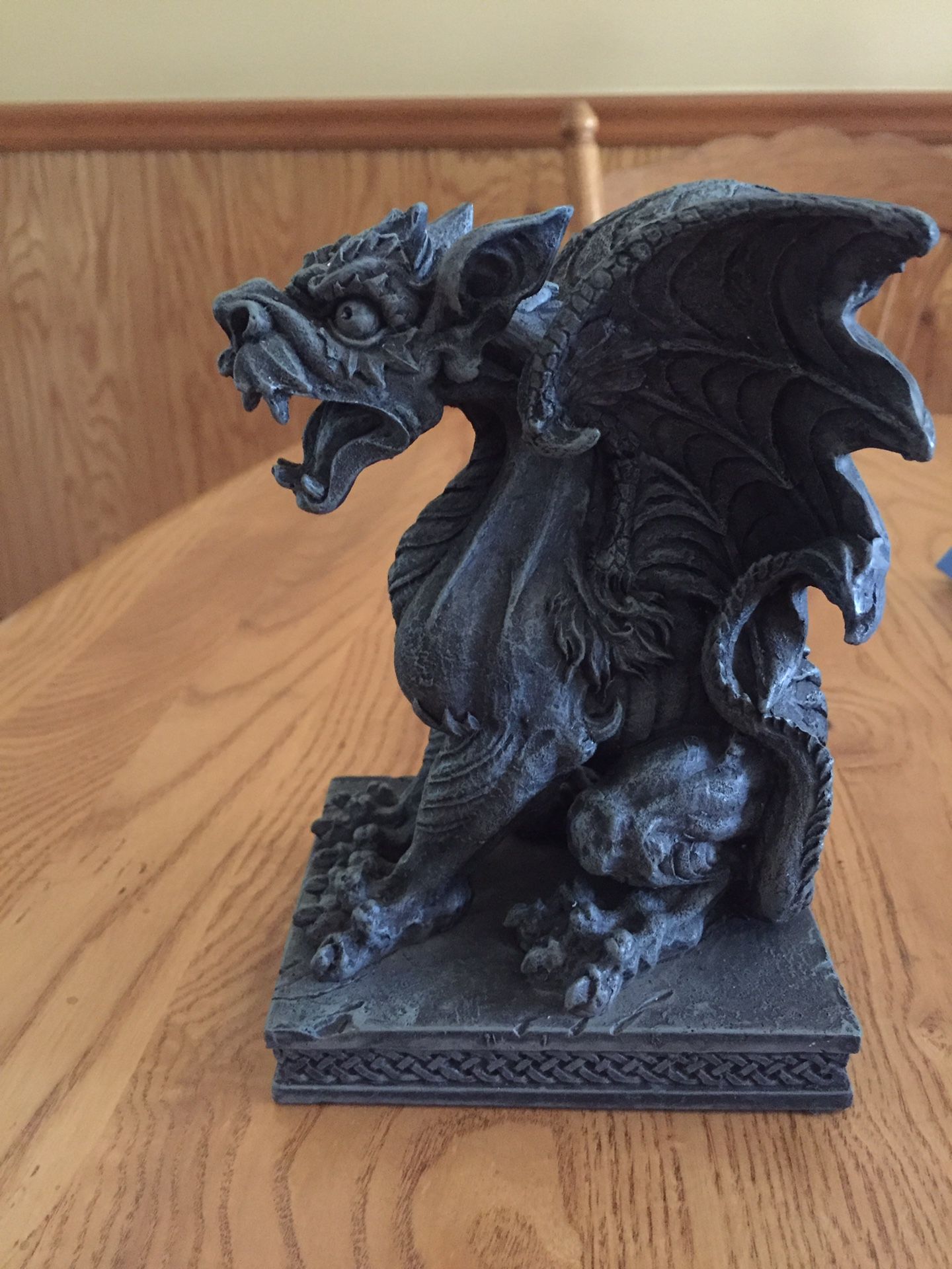 Gargoyle statue