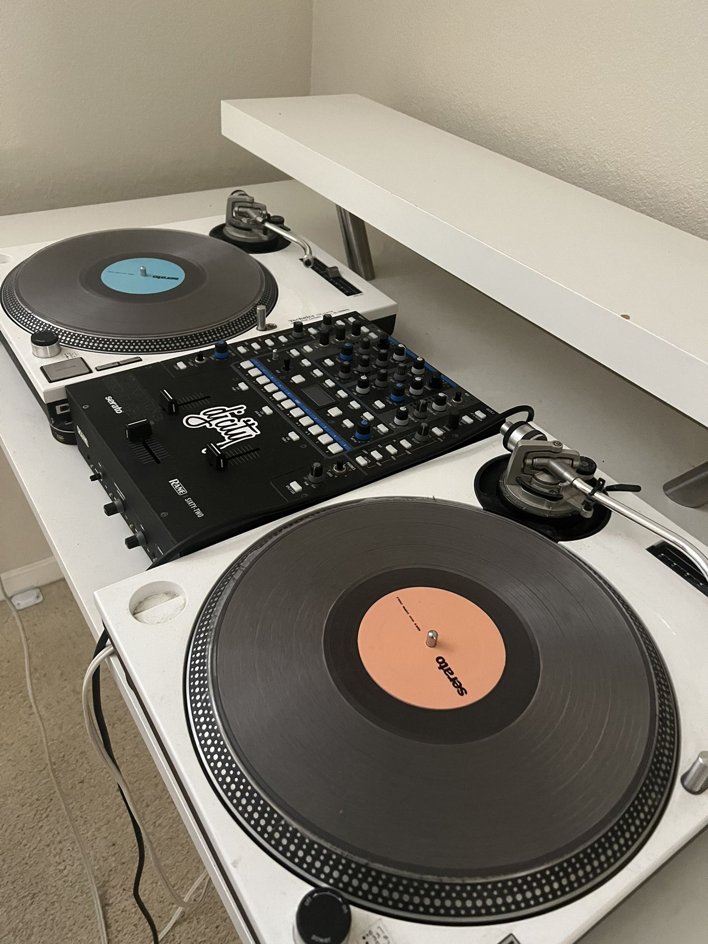 Dj Equipment (turntables ) (custom)