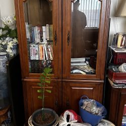 2 piece china cabinet