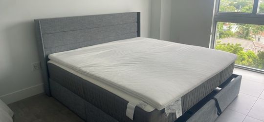 Foldable king bed with Ikea Haugsvar mattress and toper