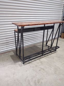 Custom bar