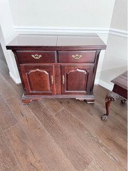 Chippendale Mahogany Drop-Leaf Buffet / Sideboard