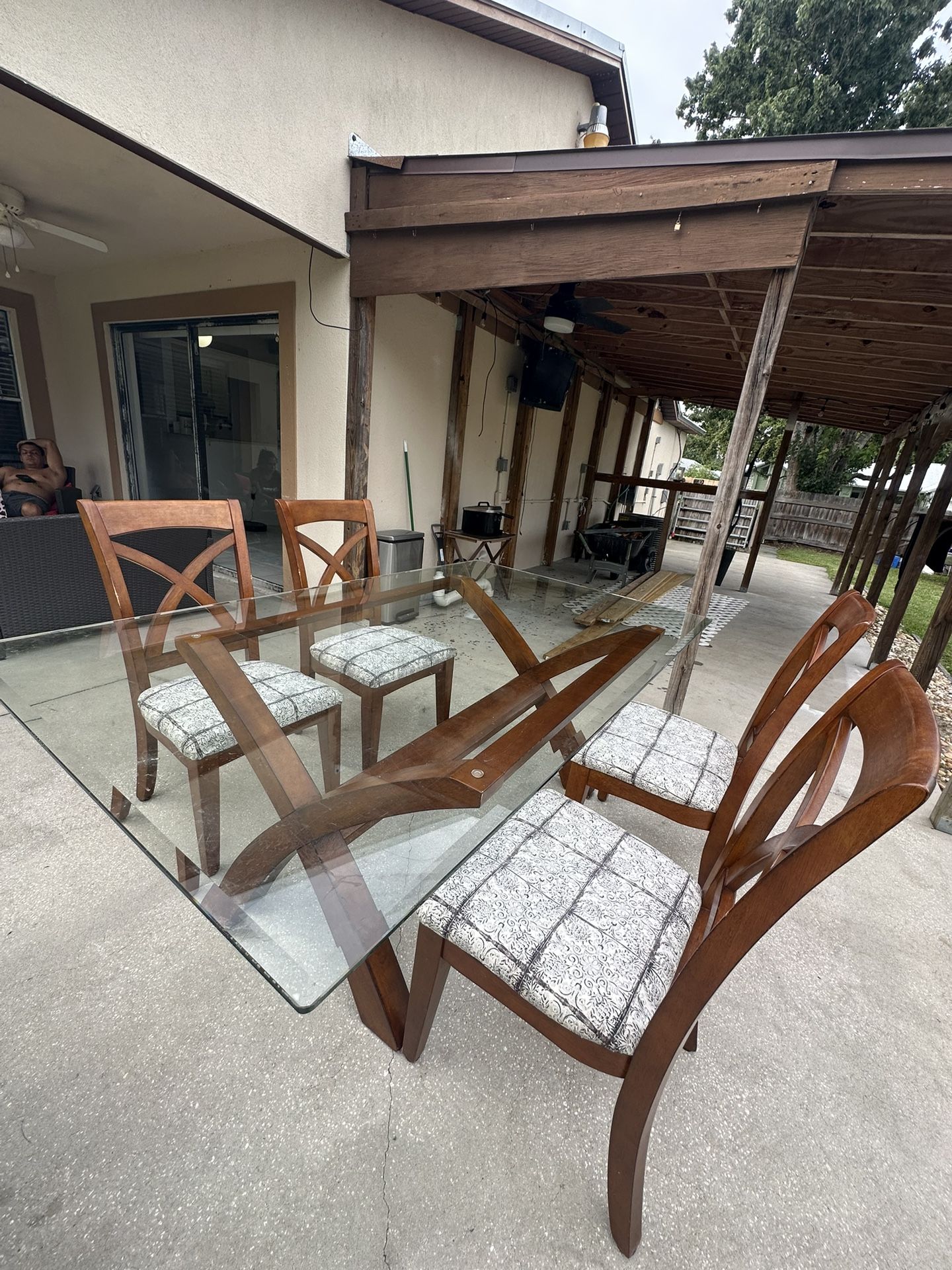 dining table